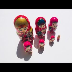 Russian Nesting Dolls Set of 7 - NWOB